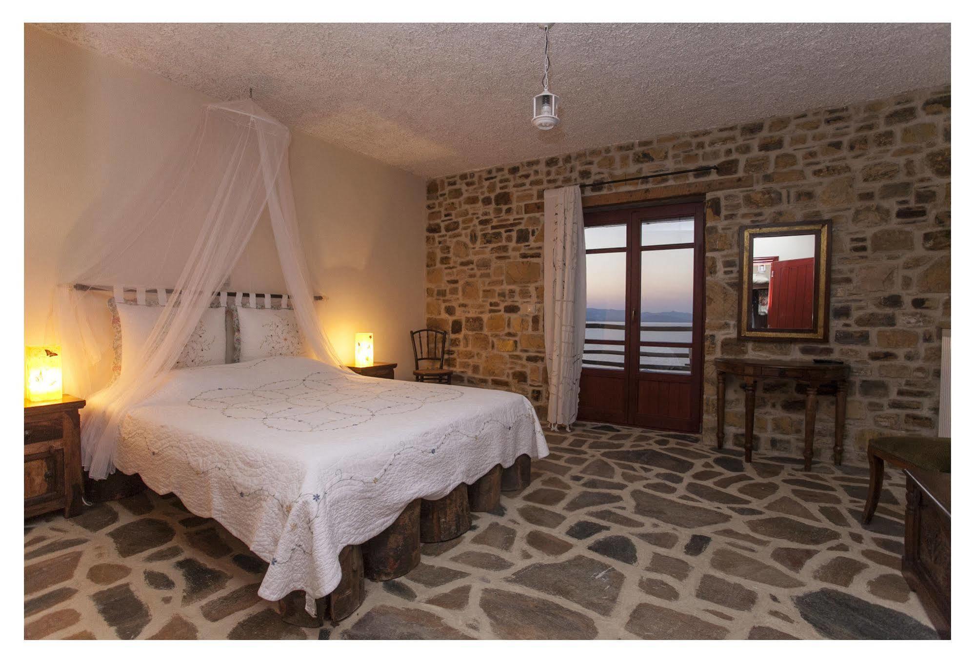 Ethaleia Hotel Moudhros Экстерьер фото